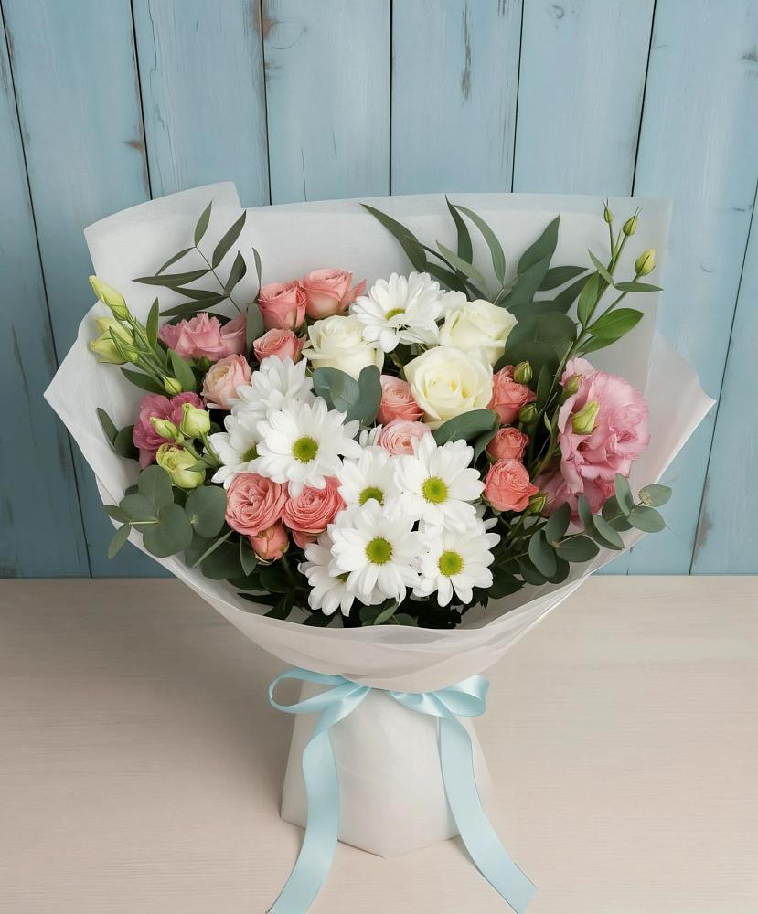 Букет цветов из: Розы, Лизиантусы и Хризантемы в Умёт