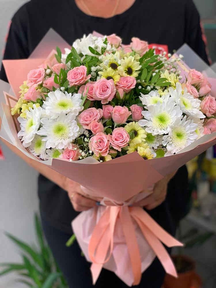 Букет цветов из: Розы и Хризантемы в Умёт