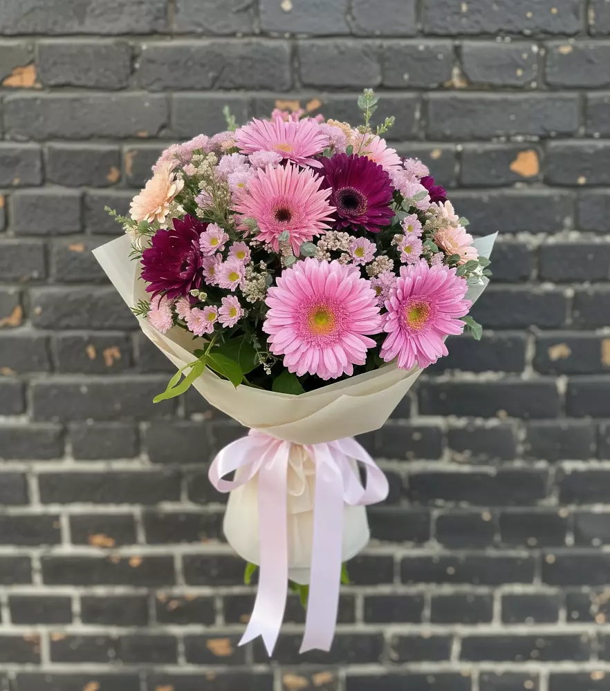 Букет цветов из: Герберы и Хризантемы в Умёт