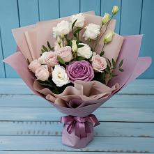 Букет цветов из:  Розы и Лизиантусы в Умёт