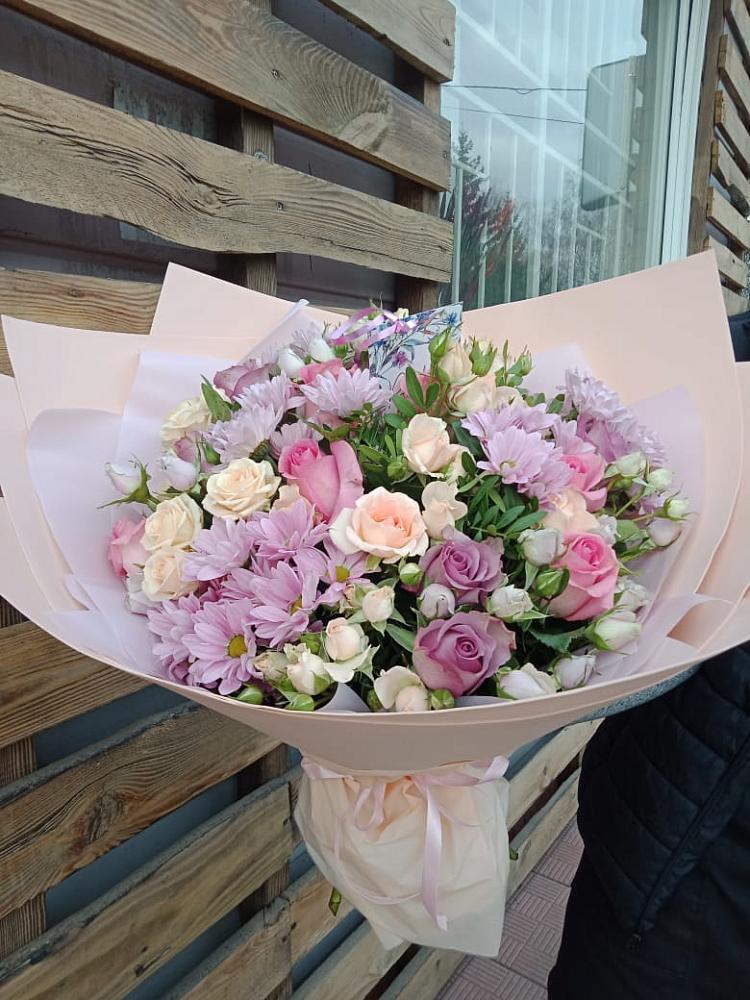 Букет цветов из: Розы и Хризантемы в Умёт