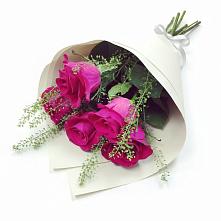 Букет цветов из:  Розы в Умёт