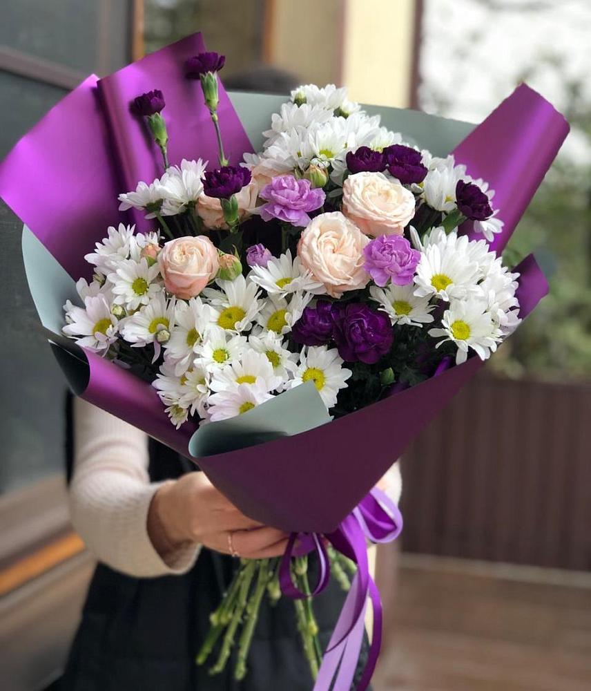 Букет цветов из: Хризантемы, Гвоздики и Розы в Умёт