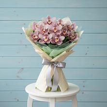 Букет цветов из:  Орхидеи и Розы в Умёт