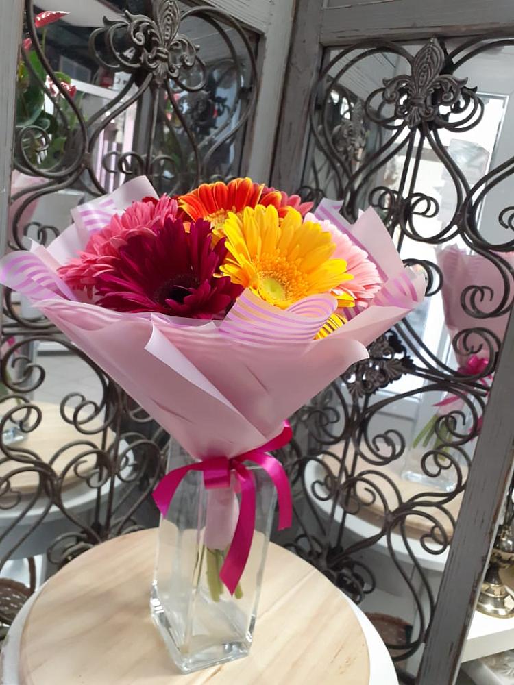 Букет цветов из: Герберы в Умёт