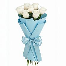 Букет 7 белых роз Проуд в Умёт