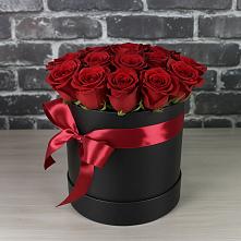 Цветочная композиция из Розы в шляпной коробке #REPLACE_PRED# Умёт