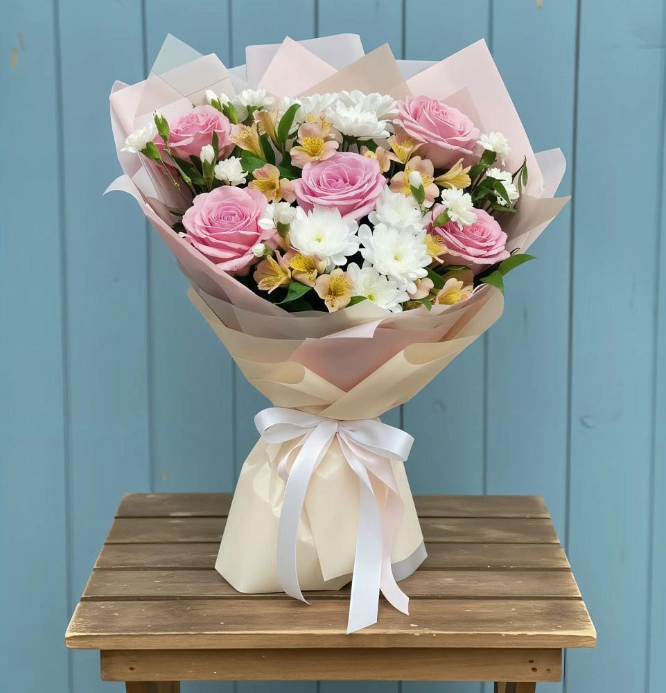 Букет цветов из: Гвоздики, Орхидеи и Розы в Умёт