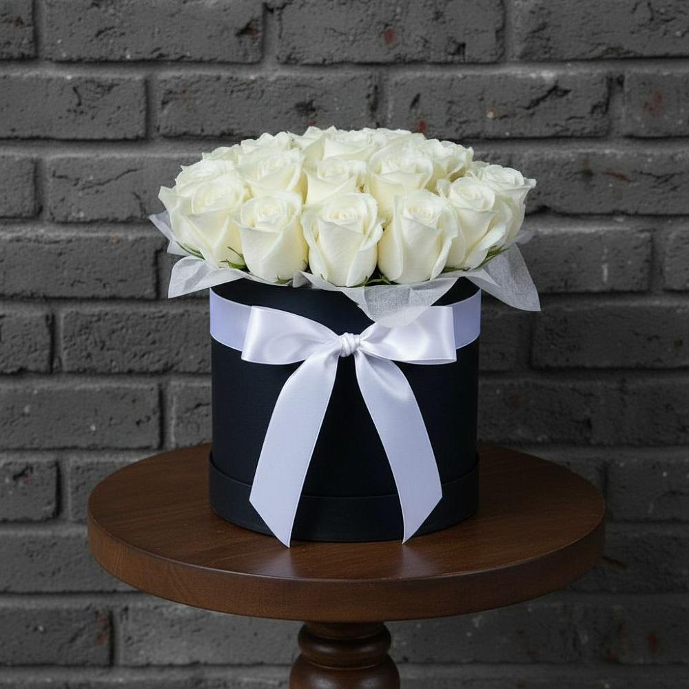 Цветочная композиция из Розы в шляпной коробке в Умёт