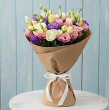 Букет цветов из:  Лизиантусы в Умёт