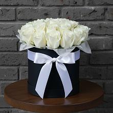 Цветочная композиция из Розы в шляпной коробке в Умёт